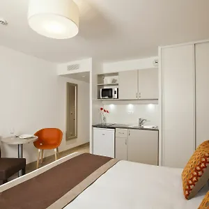 Residhome Rosa Parks 3* Paříž